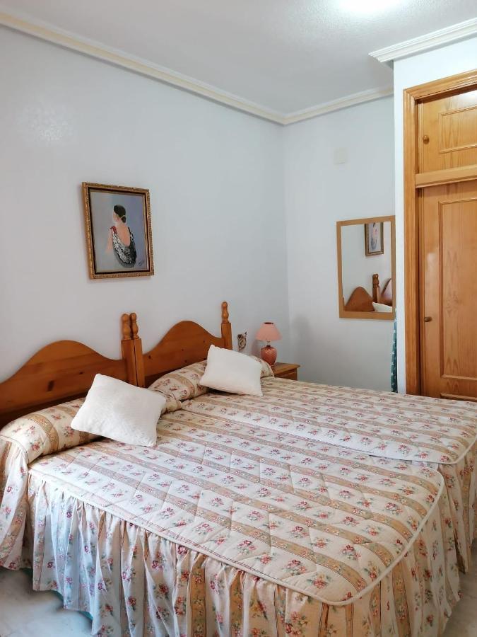 Gemuetliche Ferienwohnung In Torrevieja Ca100M Vom Strand Playa Del Cura Entfernt Dış mekan fotoğraf