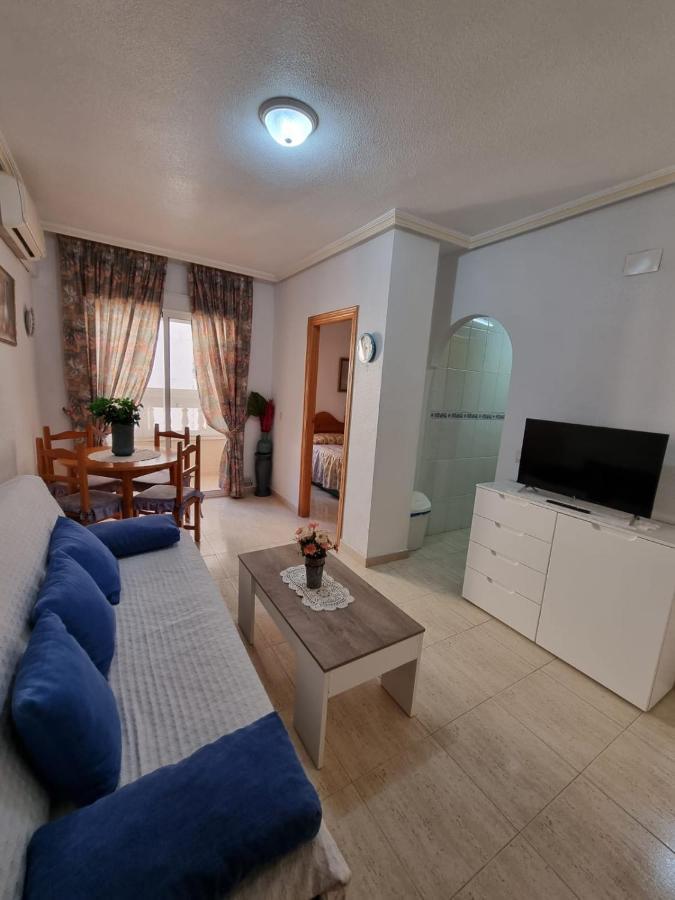 Gemuetliche Ferienwohnung In Torrevieja Ca100M Vom Strand Playa Del Cura Entfernt Dış mekan fotoğraf