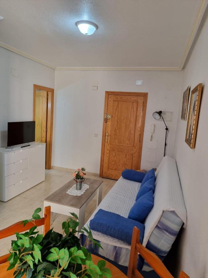 Gemuetliche Ferienwohnung In Torrevieja Ca100M Vom Strand Playa Del Cura Entfernt Dış mekan fotoğraf