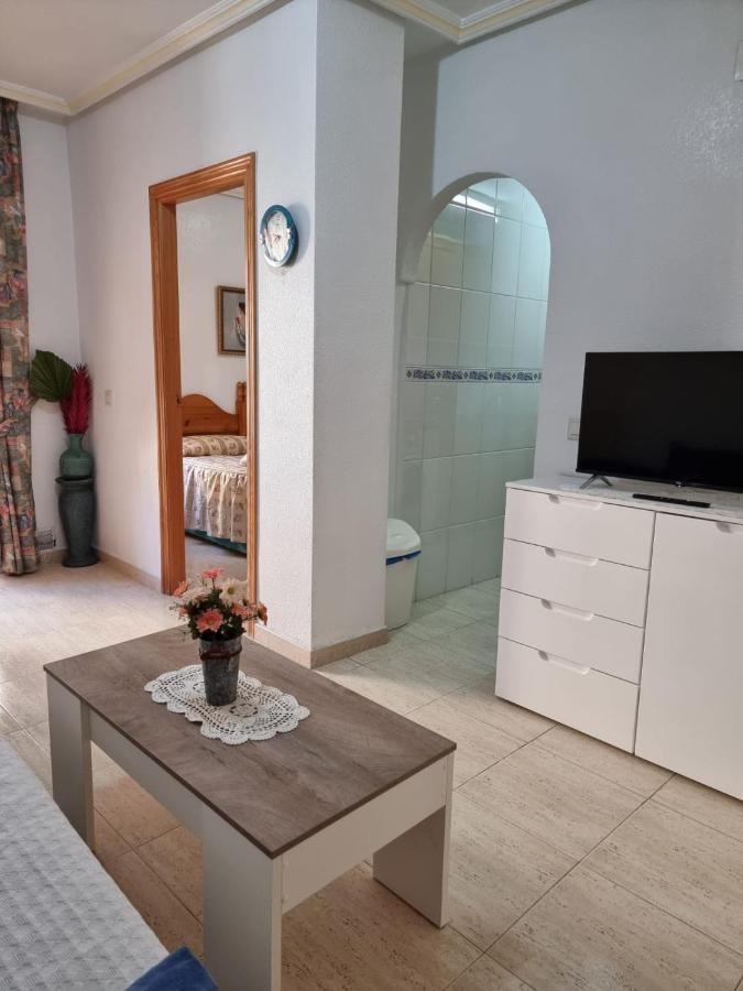 Gemuetliche Ferienwohnung In Torrevieja Ca100M Vom Strand Playa Del Cura Entfernt Dış mekan fotoğraf