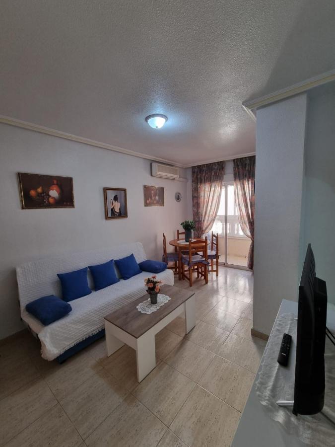 Gemuetliche Ferienwohnung In Torrevieja Ca100M Vom Strand Playa Del Cura Entfernt Dış mekan fotoğraf