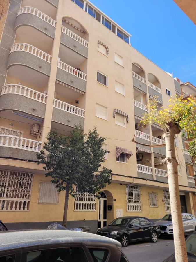 Gemuetliche Ferienwohnung In Torrevieja Ca100M Vom Strand Playa Del Cura Entfernt Dış mekan fotoğraf