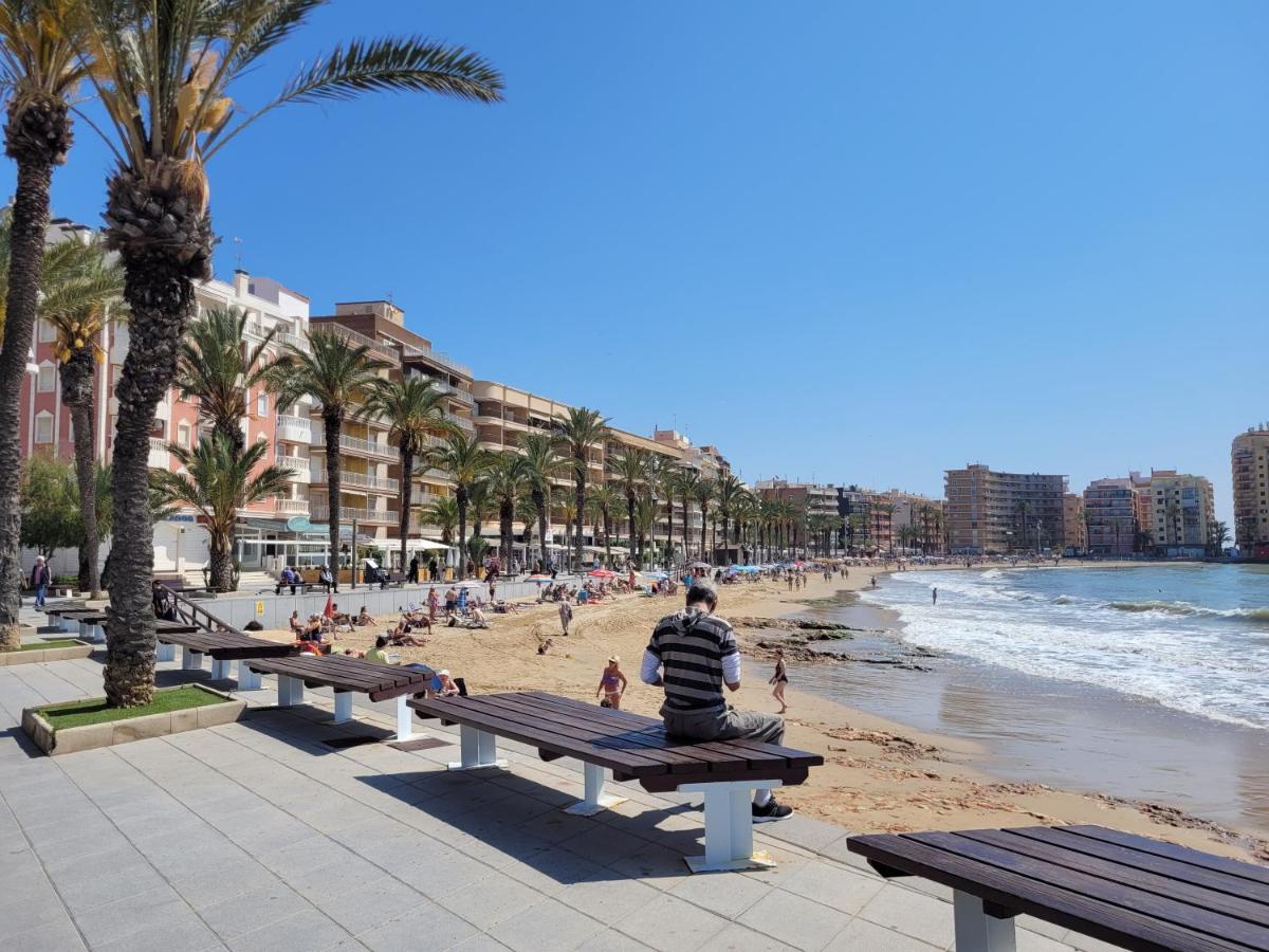 Gemuetliche Ferienwohnung In Torrevieja Ca100M Vom Strand Playa Del Cura Entfernt Dış mekan fotoğraf